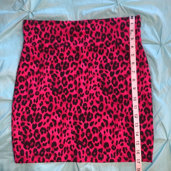 NWOT Large Pink / Red Leopard Bodycon Mini Skirt - Picture 7 of 13